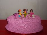 Bolo bonequinhas